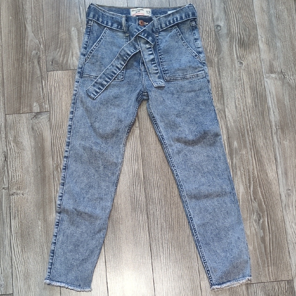 Abercrombie Kids High Rise Ankle Belted Skinny Jeans Size 13/14